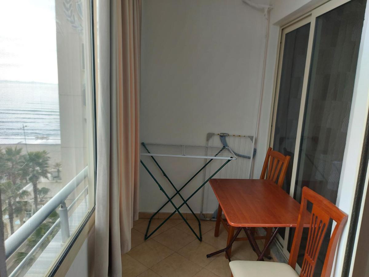 Bral Apartments 8 Two-Bedroom Beachfront Дуррес Экстерьер фото