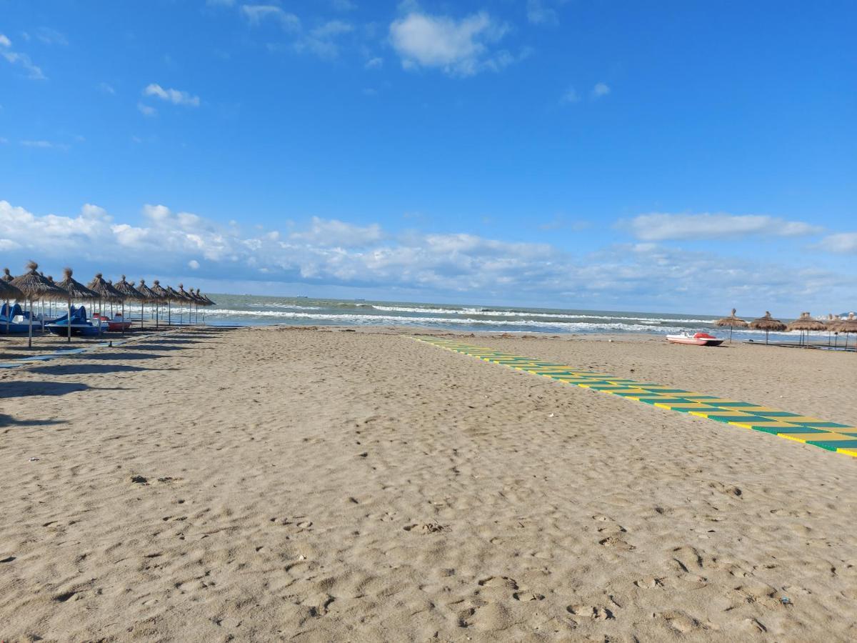 Bral Apartments 8 Two-Bedroom Beachfront Дуррес Экстерьер фото