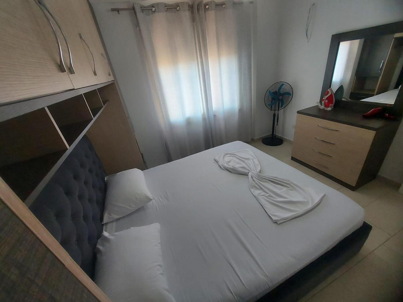 Bral Apartments 8 Two-Bedroom Beachfront Дуррес Экстерьер фото